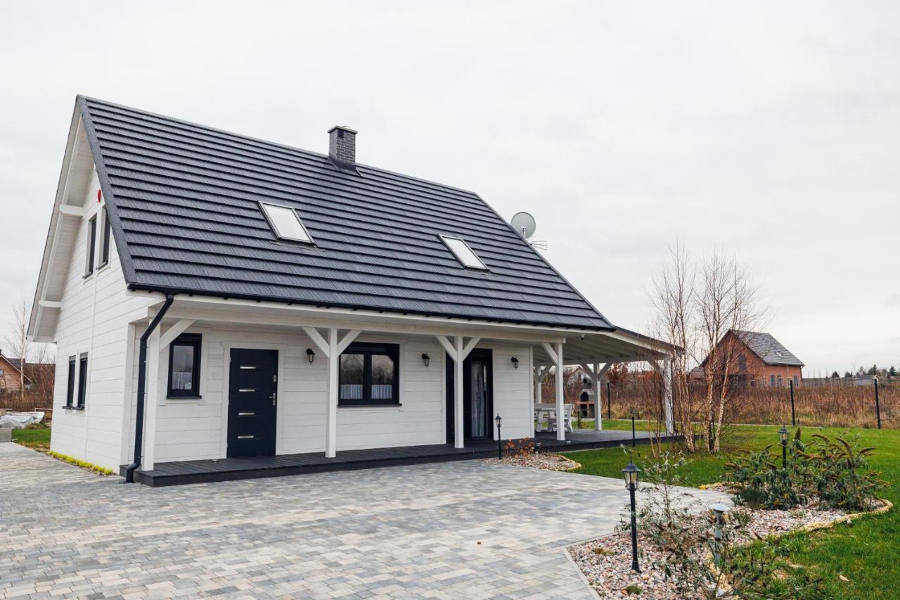 Dom Wakacyjny Baltic Home & Dom Baltic Home Garden Inn Zastan Eksteriør bilde